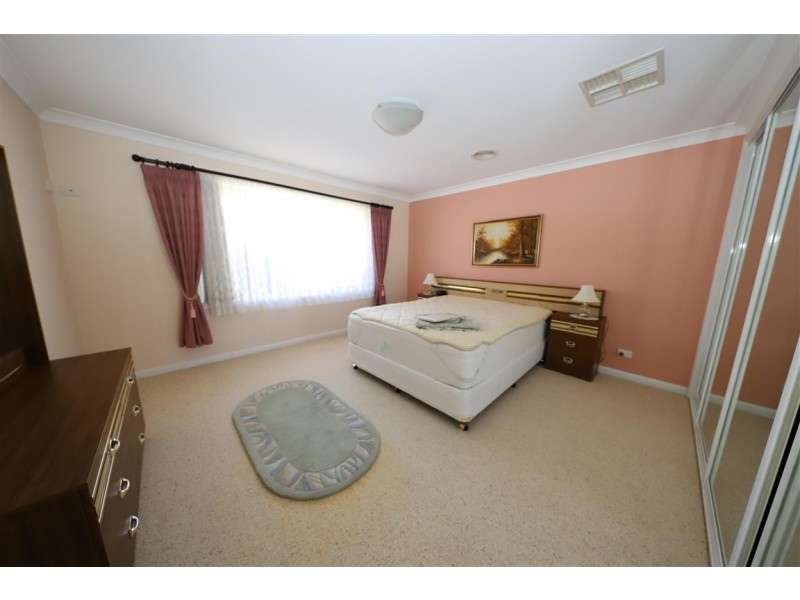 72 Merivale Street, Tumut NSW 2720