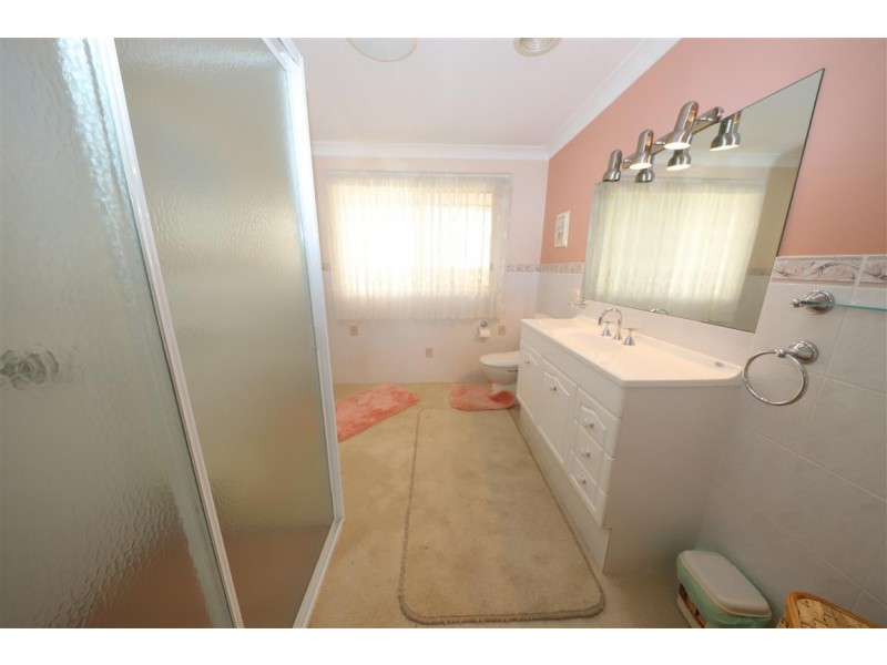 72 Merivale Street, Tumut NSW 2720