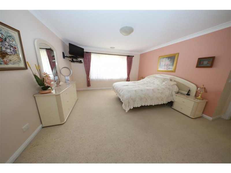 72 Merivale Street, Tumut NSW 2720