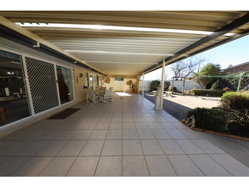 72 Merivale Street, Tumut NSW 2720