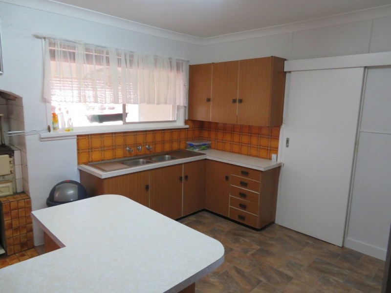 25 Ridge Street, Gundagai NSW 2722