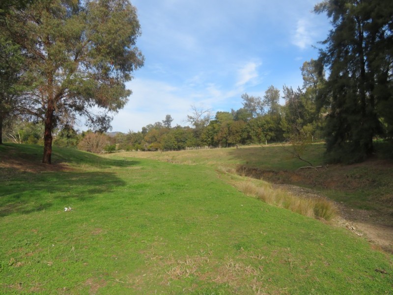 166 Punch Street, Gundagai NSW 2722