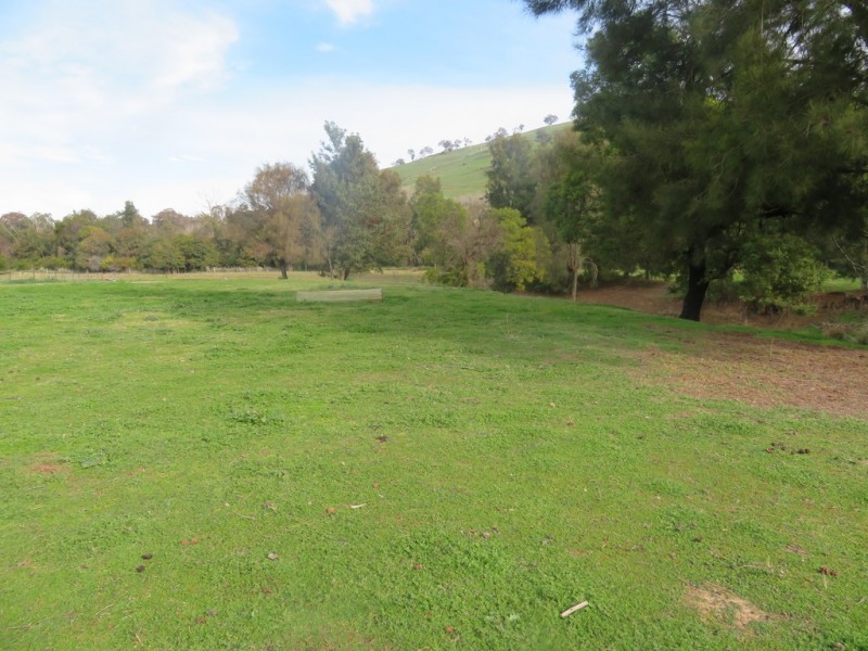 166 Punch Street, Gundagai NSW 2722