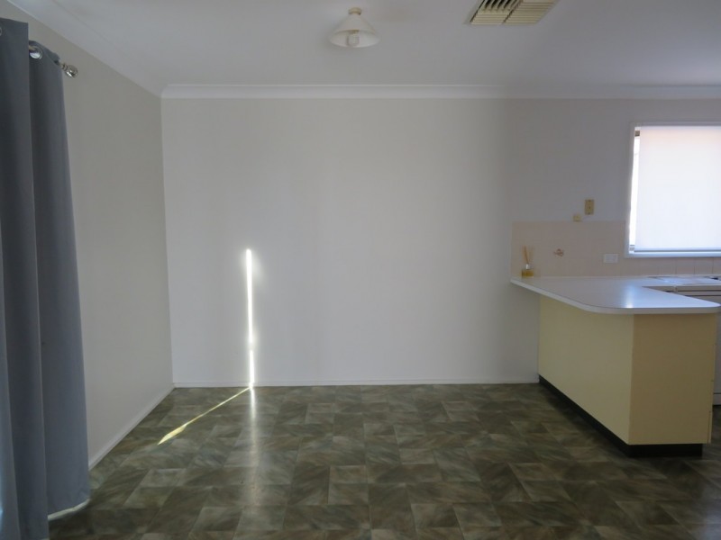 130 West Street, Gundagai NSW 2722