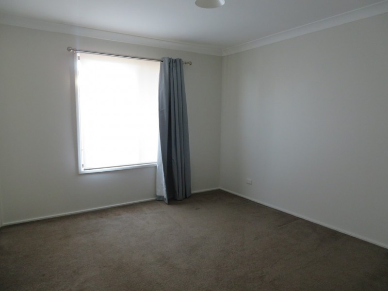 130 West Street, Gundagai NSW 2722