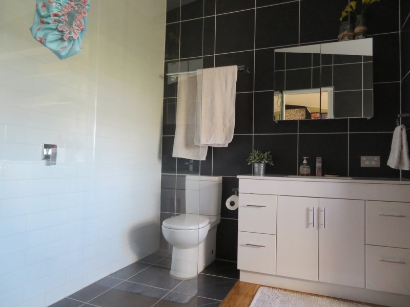 43 Punch Street, Gundagai NSW 2722