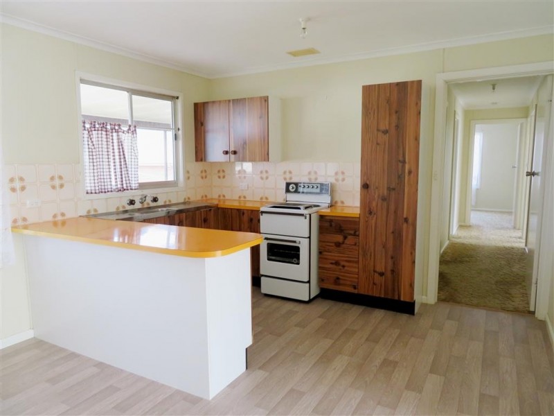 110 Punch Street, Gundagai NSW 2722