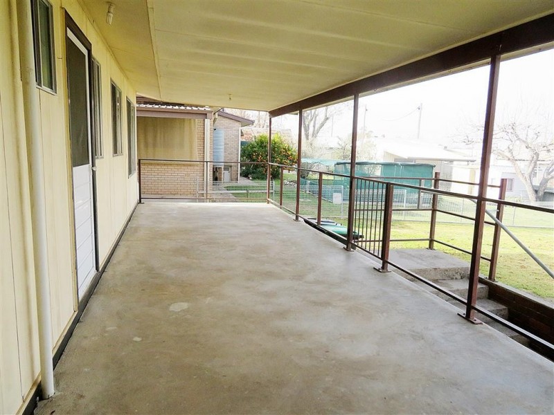 110 Punch Street, Gundagai NSW 2722