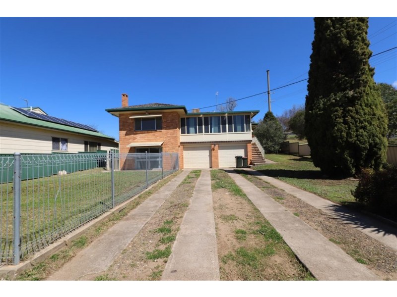 105 Russell Street, Tumut NSW 2720