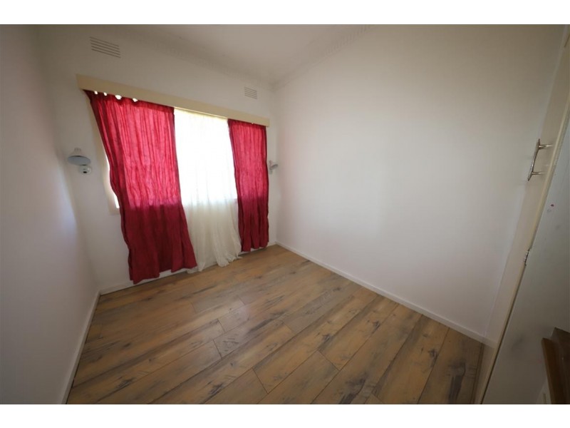 105 Russell Street, Tumut NSW 2720