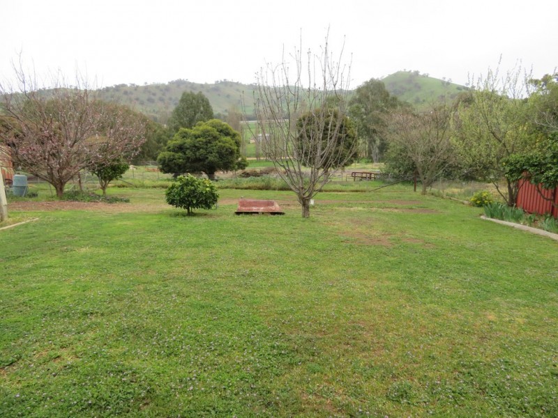 35 Mount Street, Gundagai NSW 2722