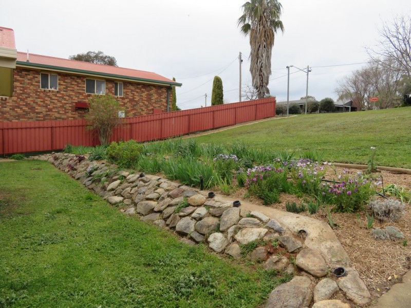 35 Mount Street, Gundagai NSW 2722