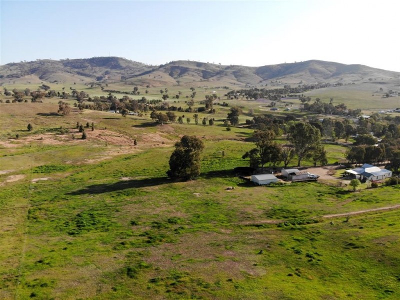 64 Tarrabandra Road, Gundagai NSW 2722