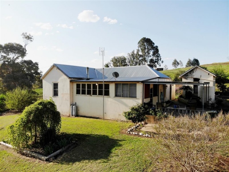 64 Tarrabandra Road, Gundagai NSW 2722