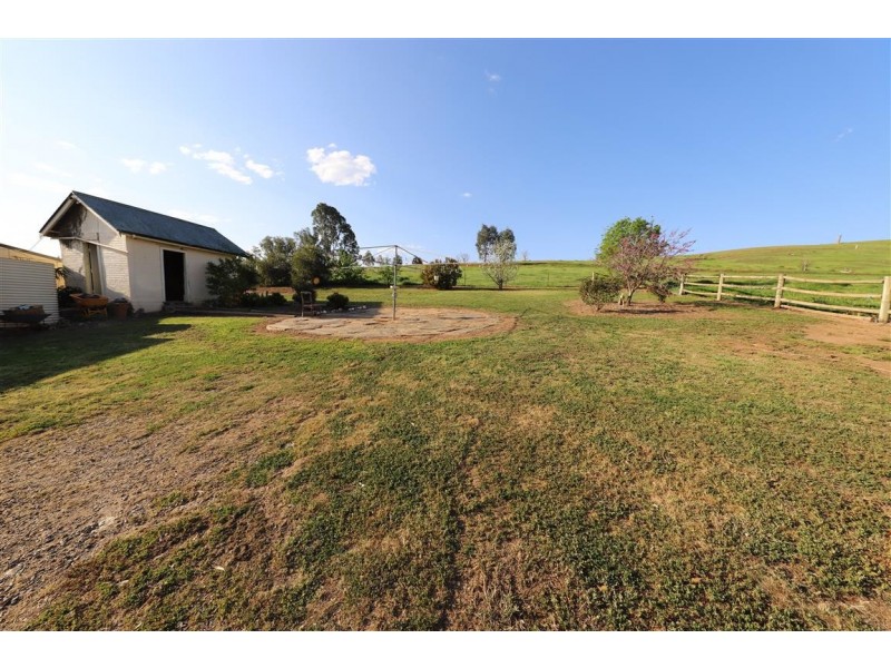 64 Tarrabandra Road, Gundagai NSW 2722