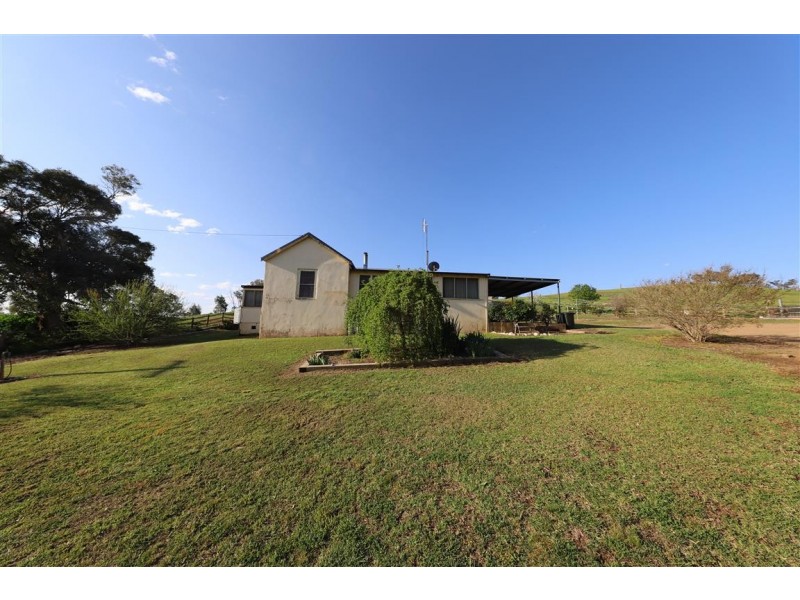 64 Tarrabandra Road, Gundagai NSW 2722