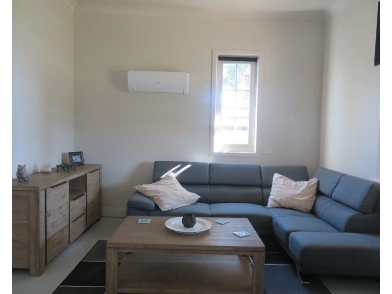 21 Tom Street, Gundagai NSW 2722