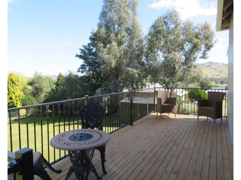 21 Tom Street, Gundagai NSW 2722