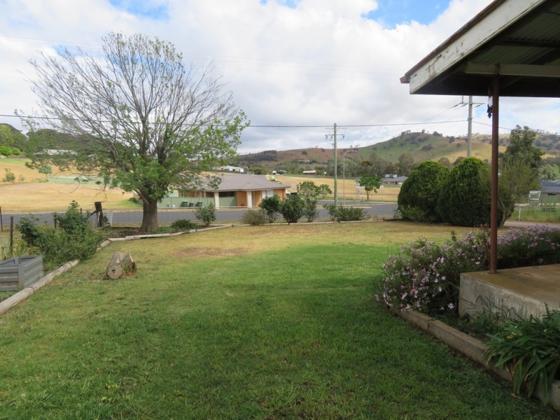 18 Neil McInerney Street, Gundagai NSW 2722