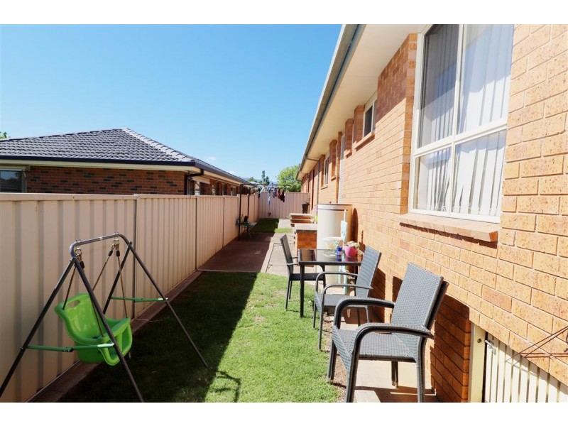 5 Hume Place, Tumut NSW 2720