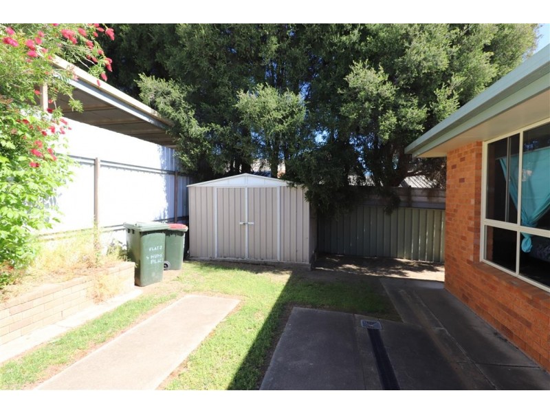 5 Hume Place, Tumut NSW 2720