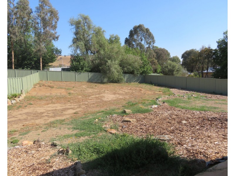 11 Banjo Patterson Place, Gundagai NSW 2722