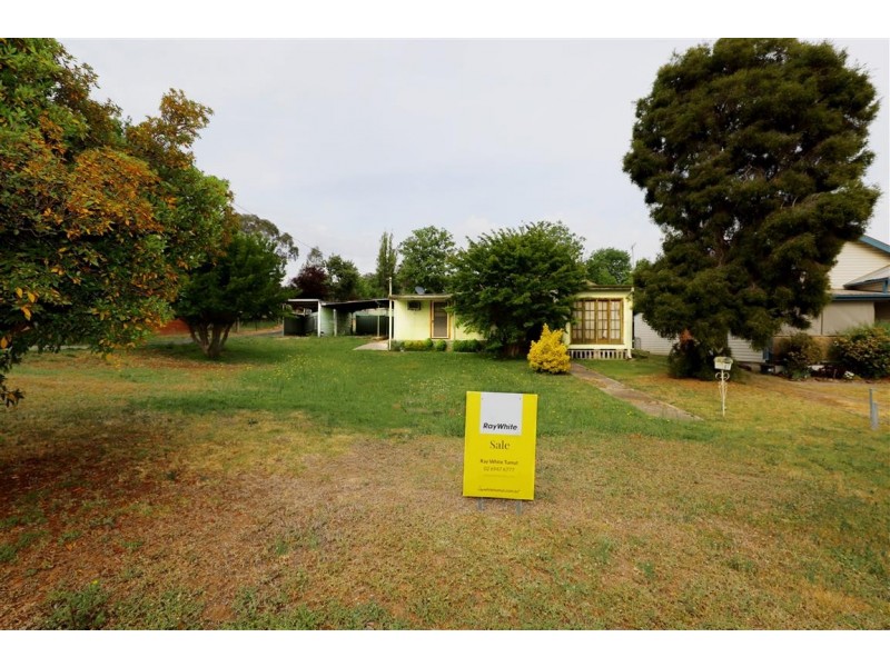 87 Simpson Street, Tumut NSW 2720