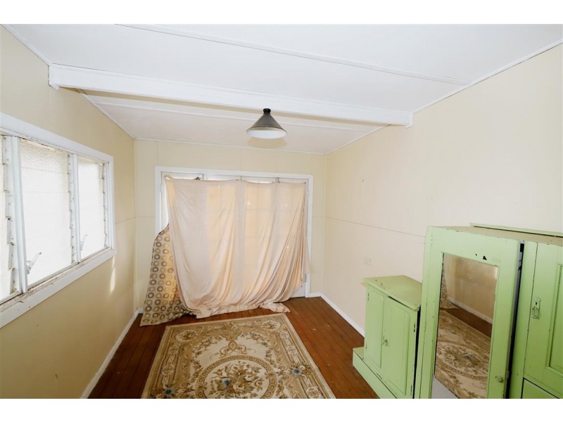 87 Simpson Street, Tumut NSW 2720
