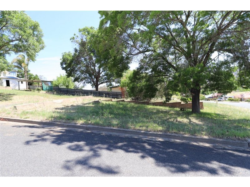 62 Clarke Street, Tumut NSW 2720