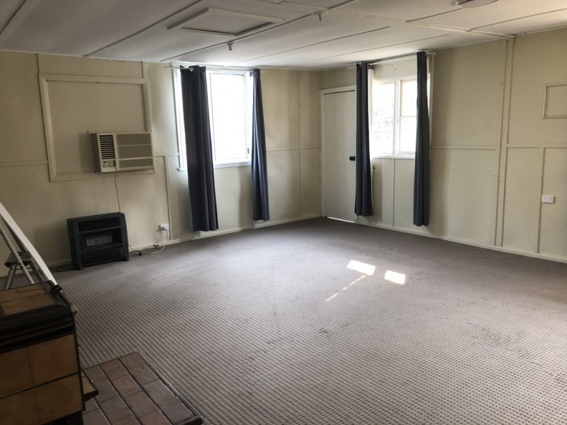 27 Tumut Street, Gundagai NSW 2722