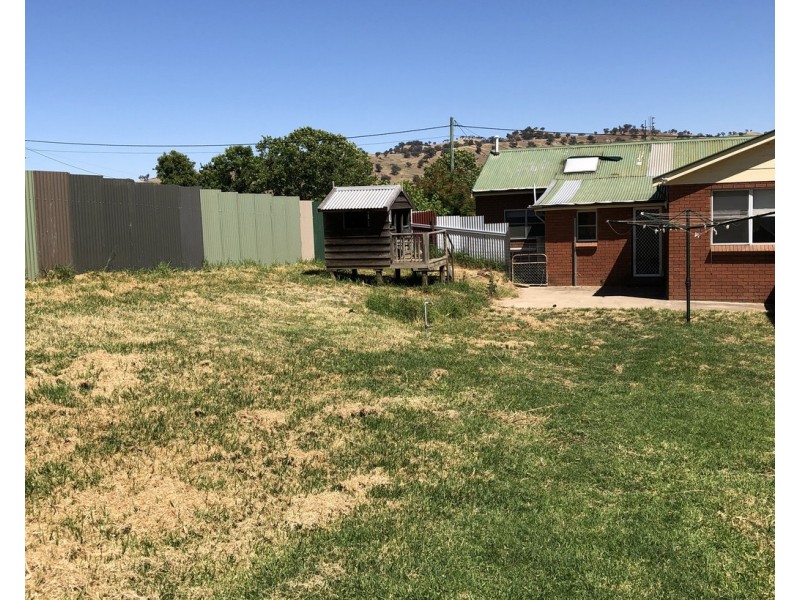 54 Mount Street, Gundagai NSW 2722