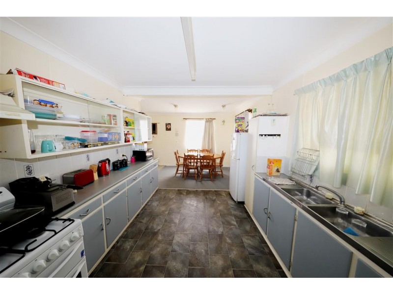 6 Elphick Street, Tumut NSW 2720