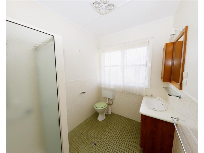 10 Colwell Street, Tumut NSW 2720