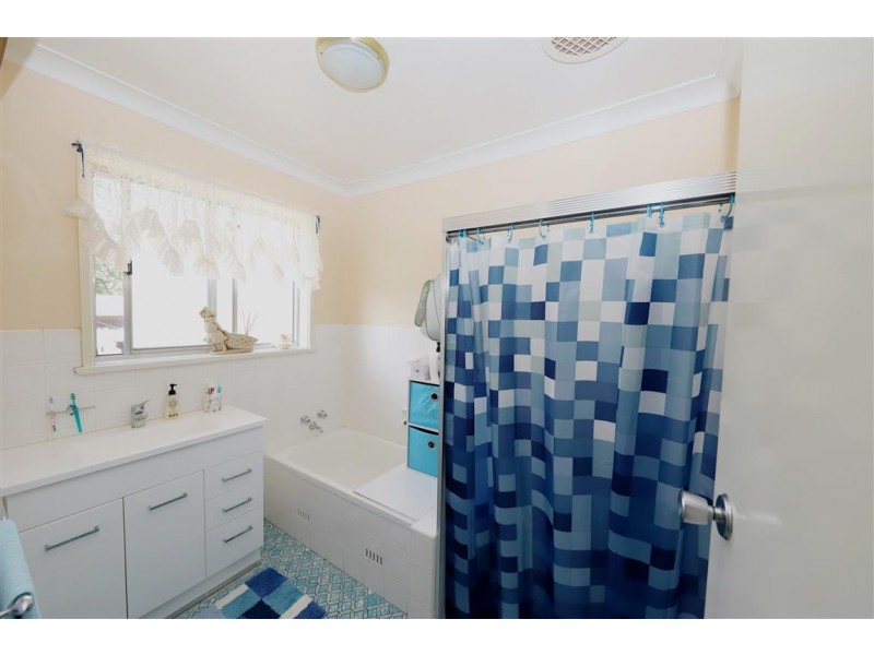 38a Forest Street, Tumut NSW 2720