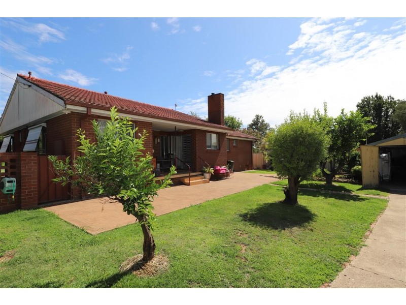38a Forest Street, Tumut NSW 2720