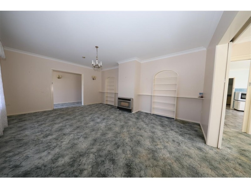 81 Lambie Street, Tumut NSW 2720