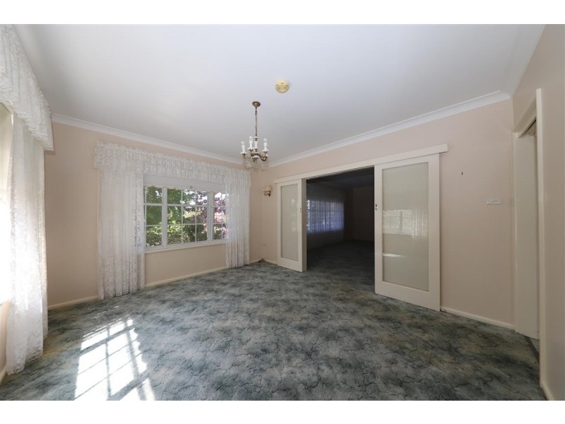 81 Lambie Street, Tumut NSW 2720