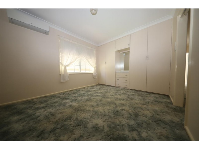 81 Lambie Street, Tumut NSW 2720