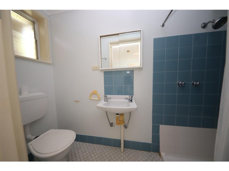 81 Lambie Street, Tumut NSW 2720