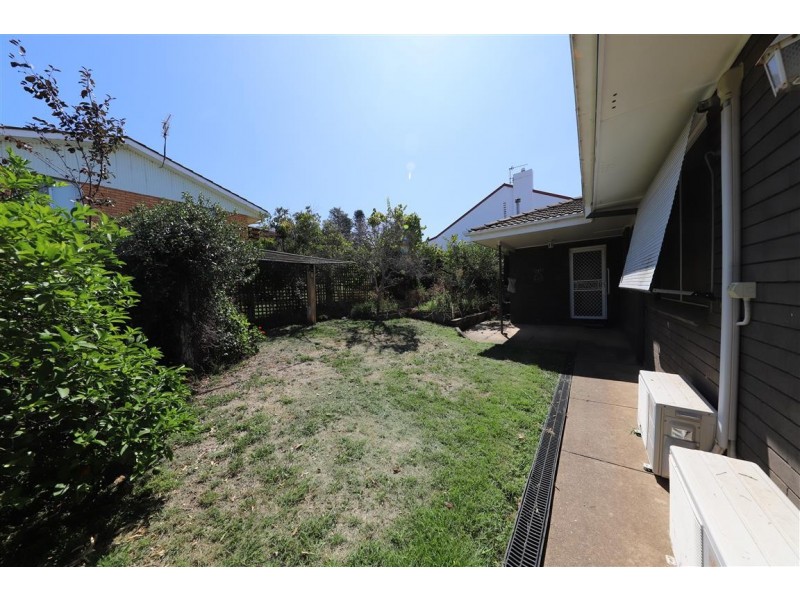 81 Lambie Street, Tumut NSW 2720