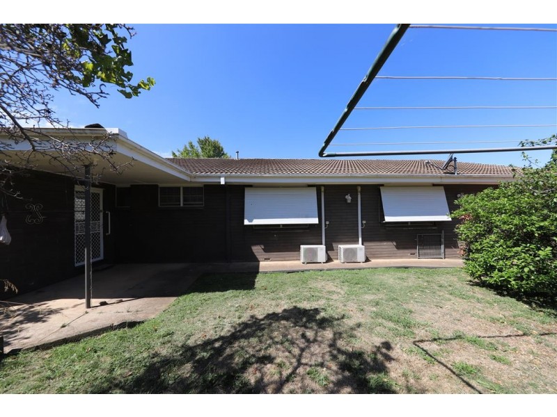 81 Lambie Street, Tumut NSW 2720