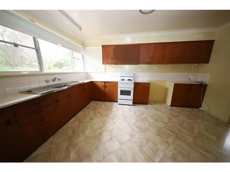 217 Wynyard Street, Tumut NSW 2720