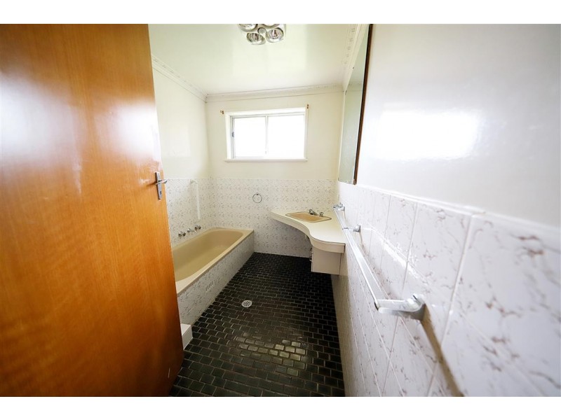 217 Wynyard Street, Tumut NSW 2720