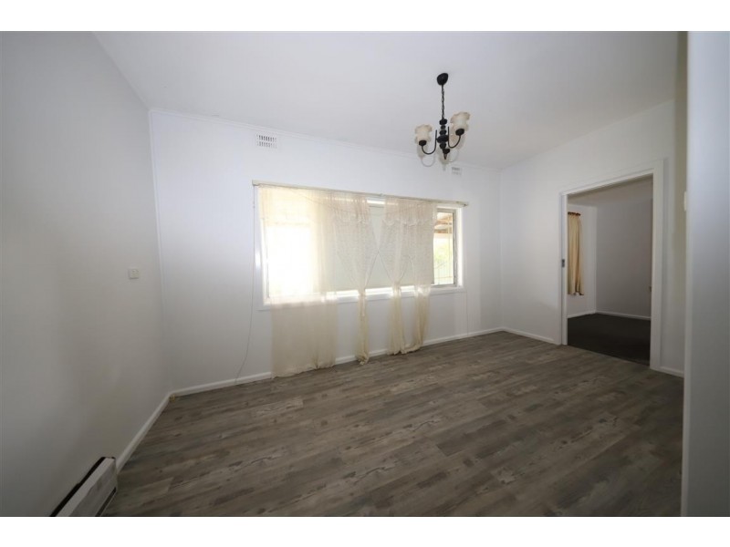 138 Capper Street, Tumut NSW 2720