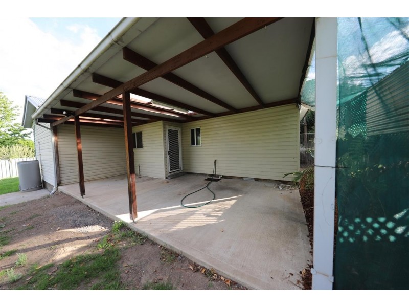 138 Capper Street, Tumut NSW 2720