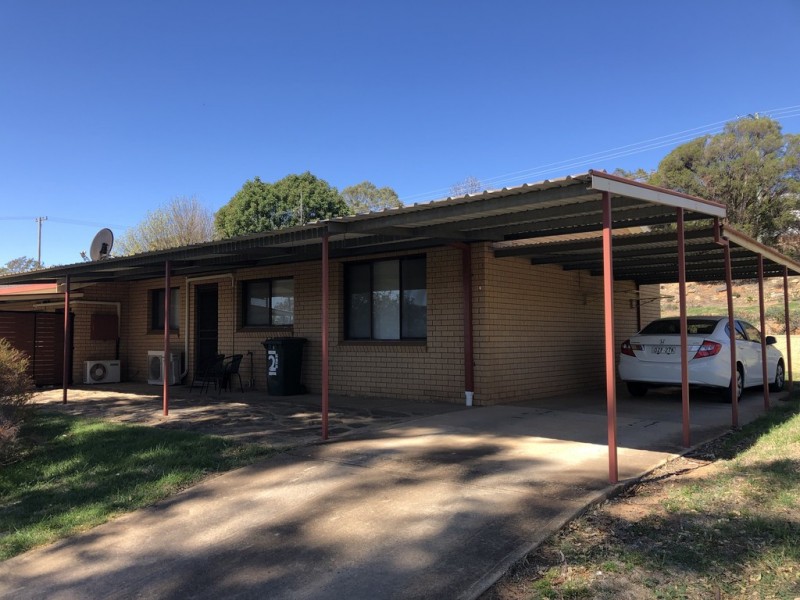2/31 Tom Street, Gundagai NSW 2722