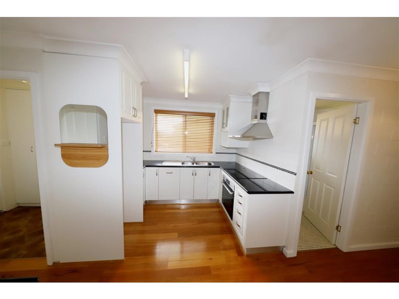 1/9 Kaleema Crescent, Tumut NSW 2720