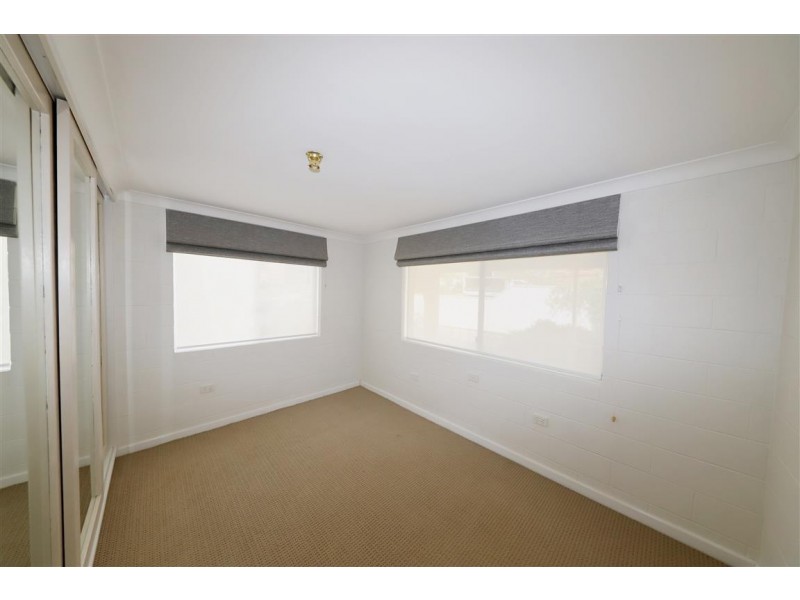 1/9 Kaleema Crescent, Tumut NSW 2720