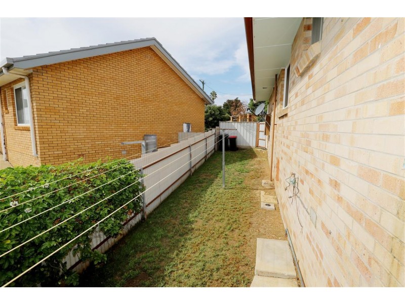 1/9 Kaleema Crescent, Tumut NSW 2720