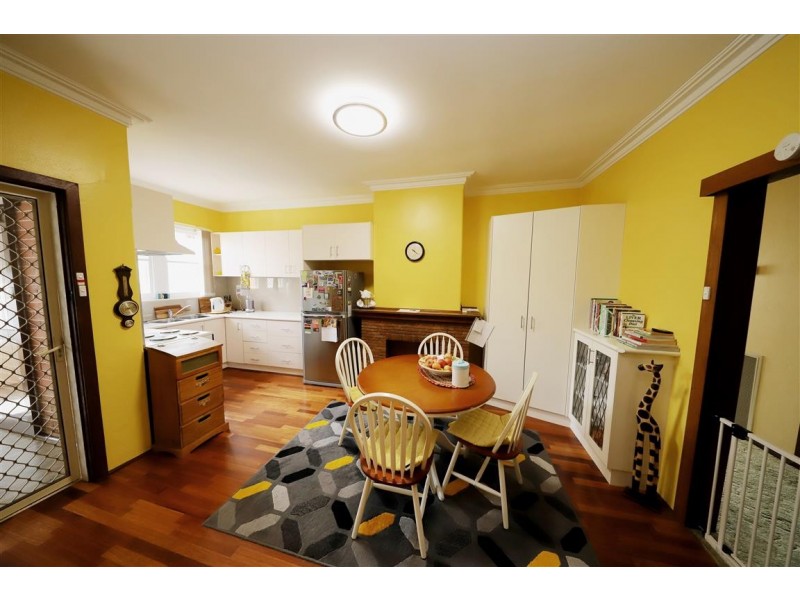 63 Richmond Street, Tumut NSW 2720